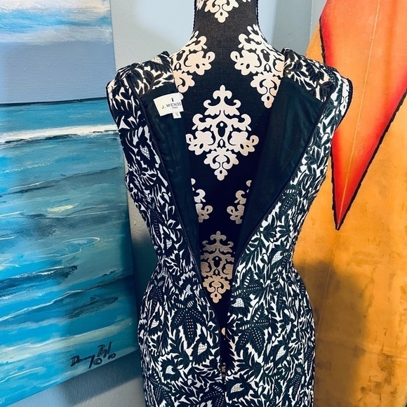 J.Mendel Paris,Stunning,LOW-V CUT, Textured Light Brocade,Low-Front Lip,Size 10 - Picture 9 of 15